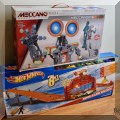 Y05. Hot Wheels and Meccano sets. 